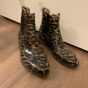 J. Crew Shoes - J. Crew Chelsea leopard rain boots size 9 J. Crew Shoes - J. Crew Chelsea leopard rain boots size 9